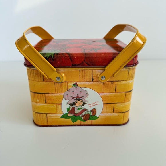 Other - 4M Cheinco Strawberry Shortcake Picnic Basket Metal Pail 1980's Vintage